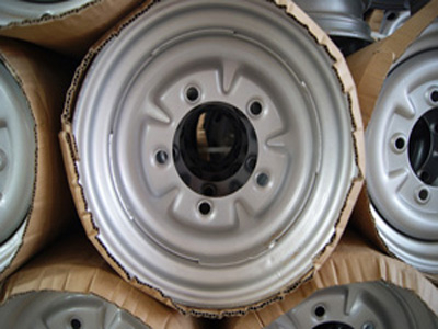 三輪摩托車前鋼圈